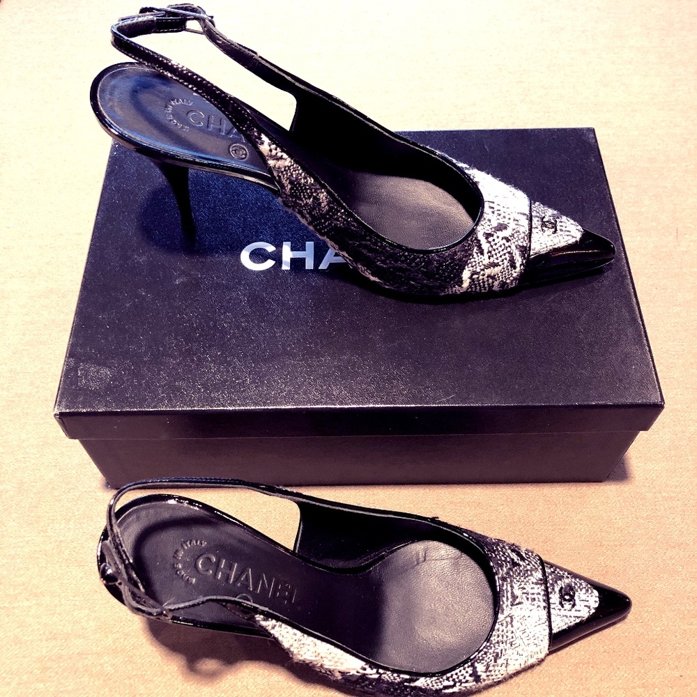 Vintage CHANEL B&W Patent & Tweed Slings Heels 8